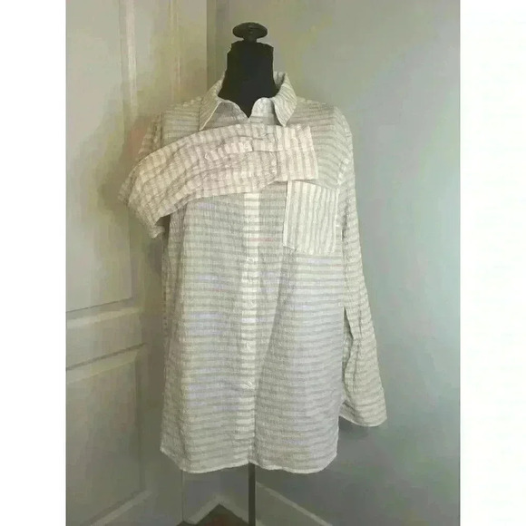 Ava & Viv Womens Plus 1X Gauzy Tan‎ White Stripe Button Down Long Sleeve Shirt - Picture 1 of 11